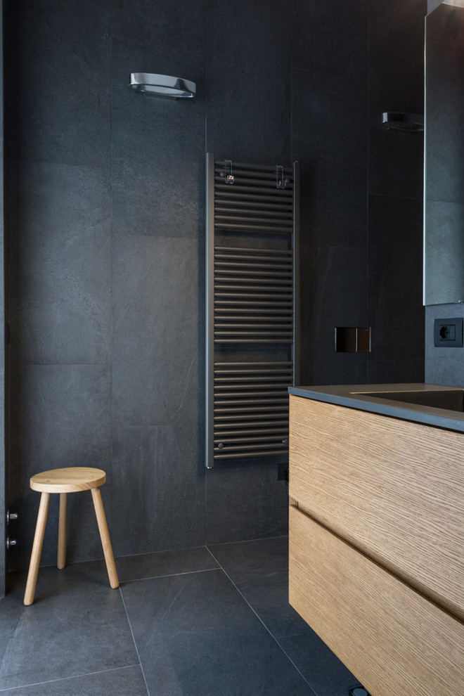 Idee per una piccola stanza da bagno design con lavabo a bacinella