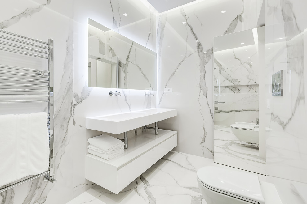 Modernes Badezimmer in Rom