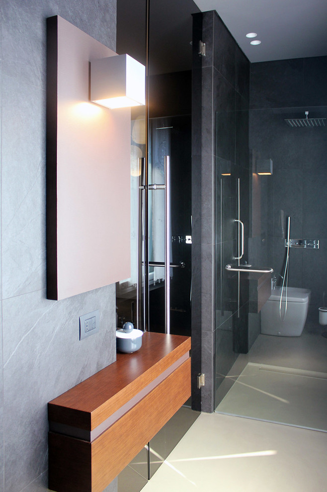 Inspiration for a contemporary bathroom remodel in Turin