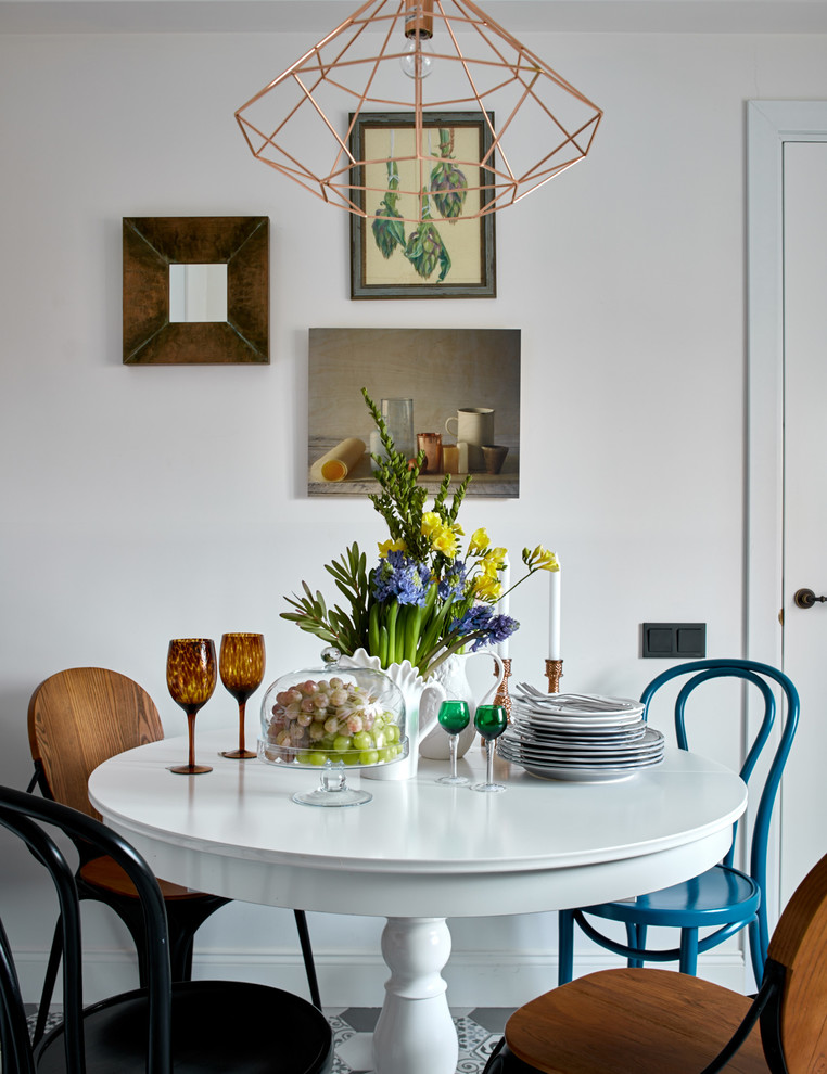 Inspiration for a scandinavian dining room remodel in Moscow with white walls and no fireplace