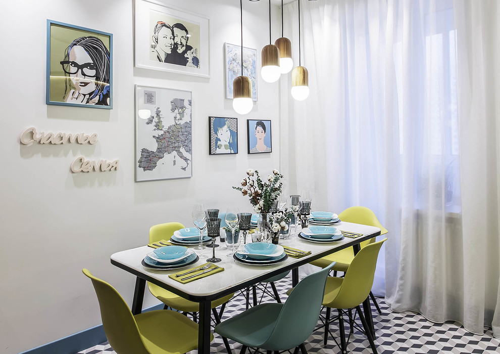 Ispirazione per una sala da pranzo aperta verso la cucina contemporanea con pareti bianche e pavimento multicolore