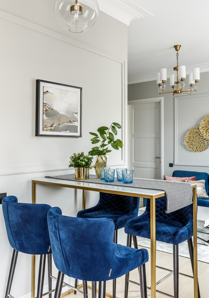 Inspiration for a transitional dining room remodel in Moscow