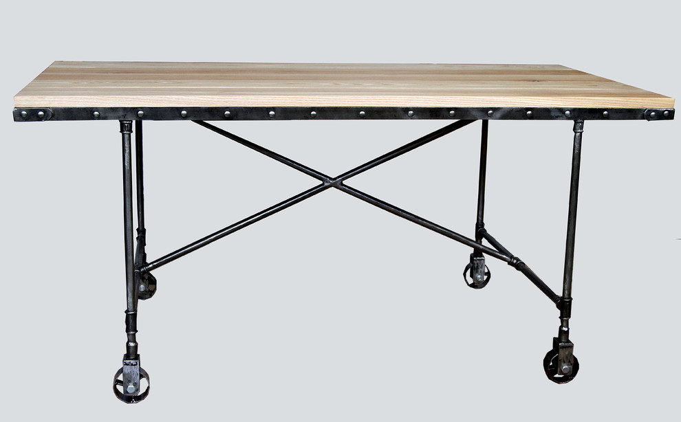 Свежая идея для дизайна: столовая в стиле лофт - отличное фото интерьера