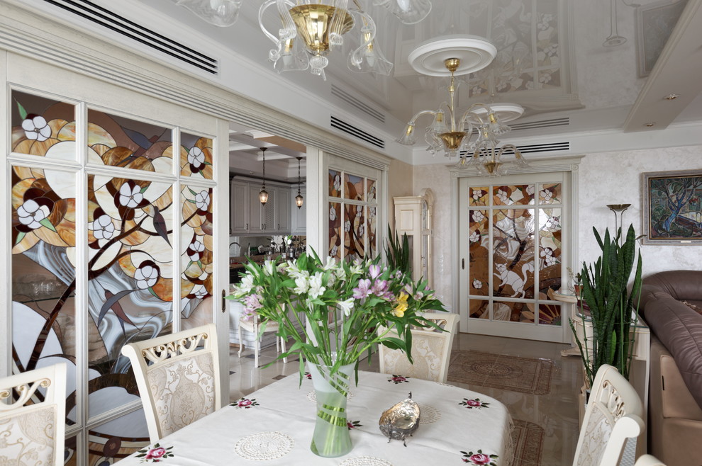 Large classic dining room in Moscow.