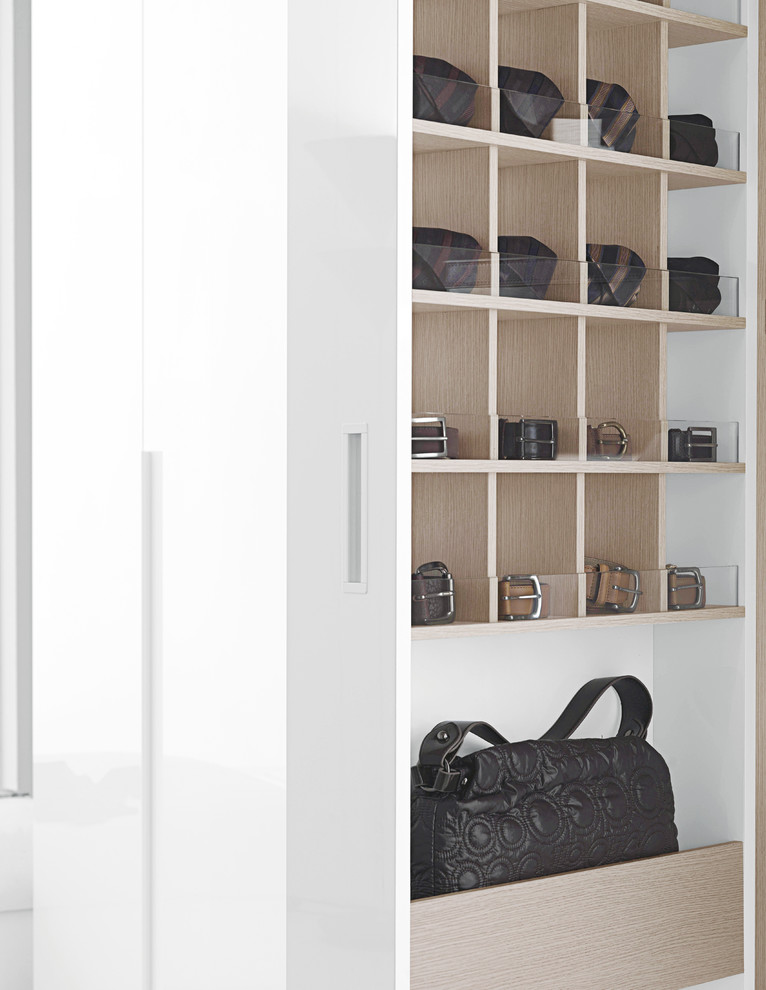 Mid-sized minimalist closet photo in Brisbane