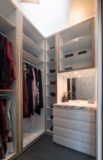 https://st.hzcdn.com/simgs/pictures/storage-and-wardrobes/basser-house-mihaly-slocombe-img~b301554100ee4495_3-9264-1-4f141a8.jpg