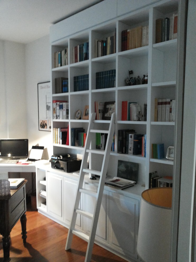 Modern home office in Rome.