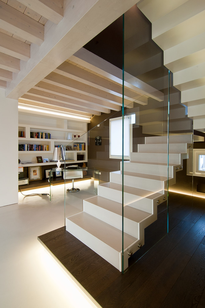 Design ideas for a contemporary staircase in Venice.