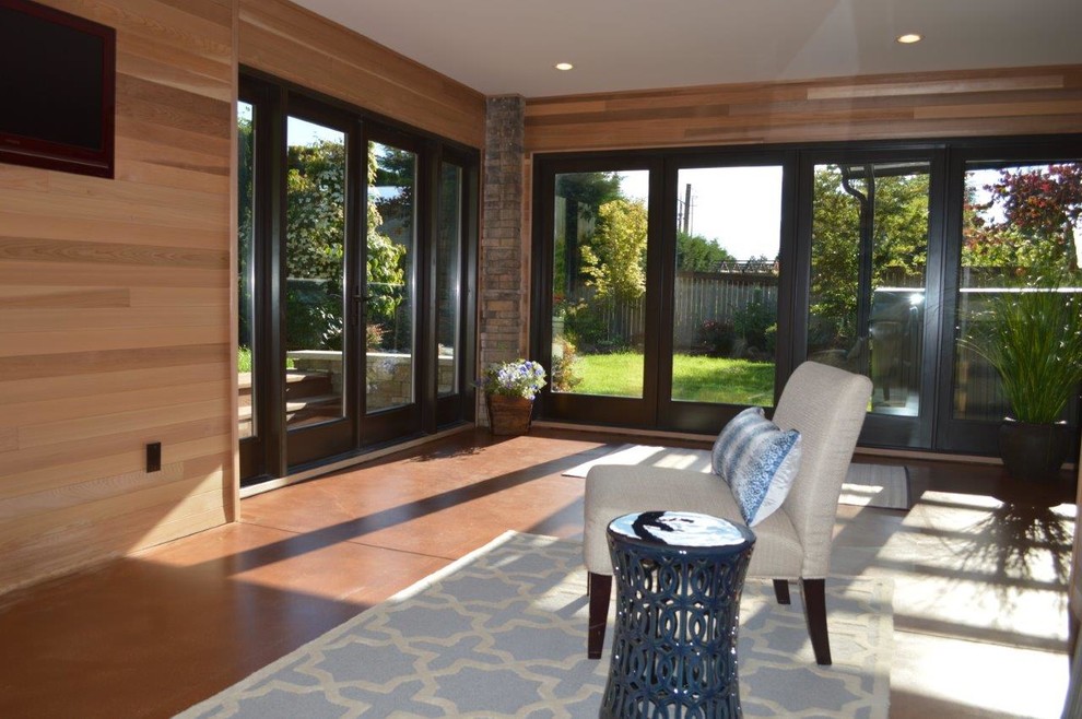 Example of a sunroom design in Seattle