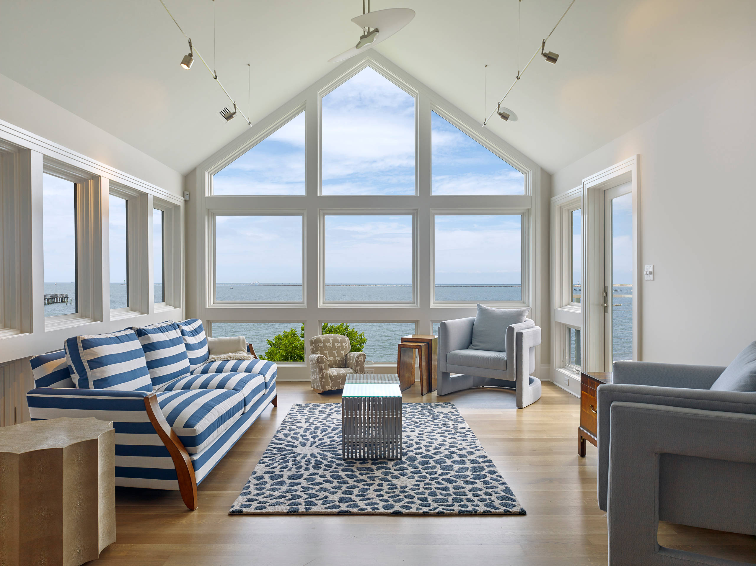 Dem Meer ganz nah! 10 Tipps für Wohnzimmer im maritimen Stil
