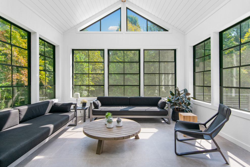 Idee per una grande veranda contemporanea con soffitto classico, pavimento grigio e pavimento in gres porcellanato