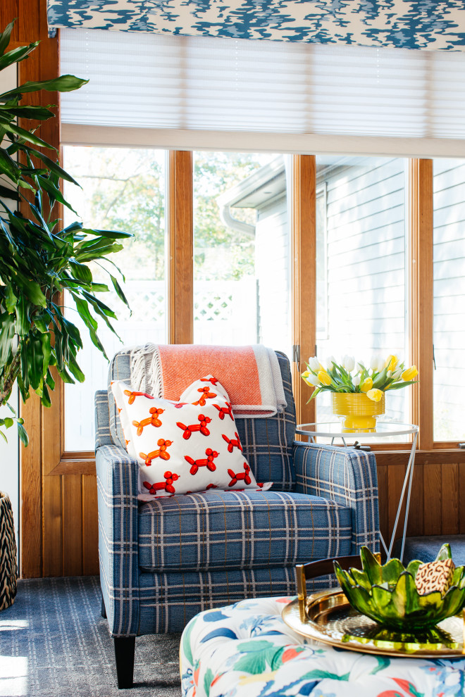 Immagine di una veranda minimalista di medie dimensioni con moquette e pavimento blu