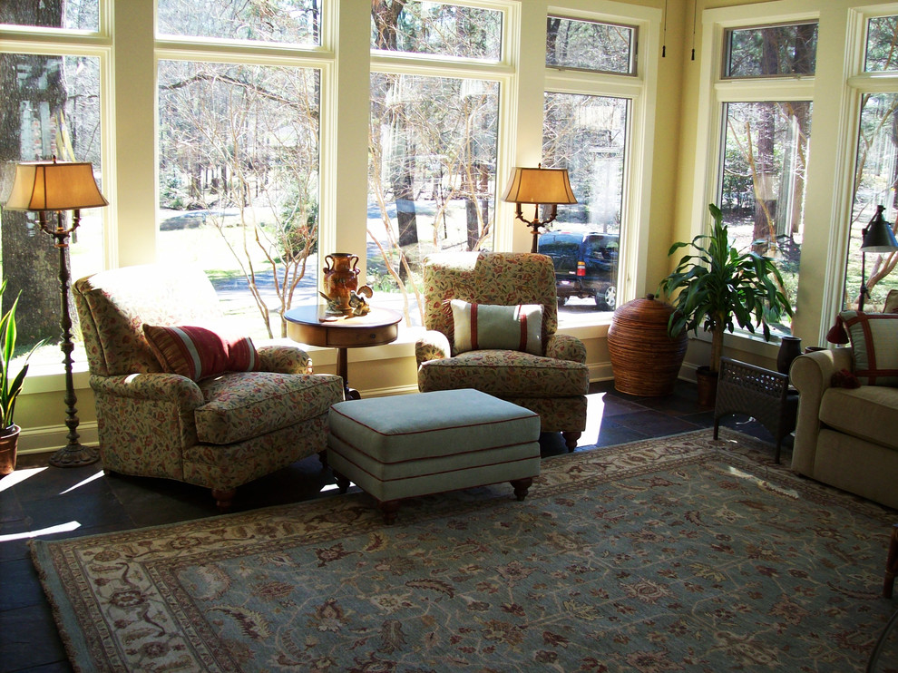 Inspiration for a large timeless sunroom remodel in Dallas