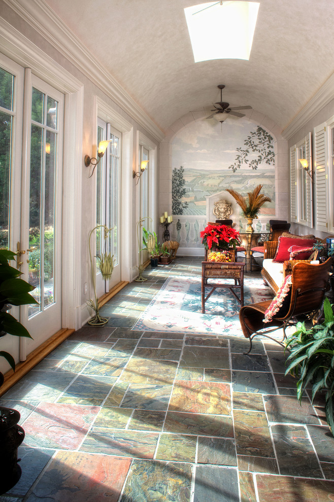 Geräumiger Klassischer Wintergarten mit Schieferboden und Oberlicht in Charleston