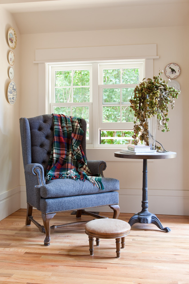 Inspiration for a transitional sunroom remodel in Other
