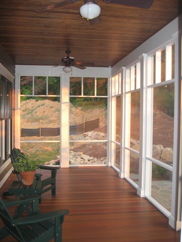 Immagine di una veranda stile marino
