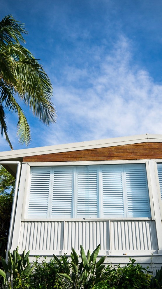 Sunroom - huge coastal sunroom idea in Gold Coast - Tweed