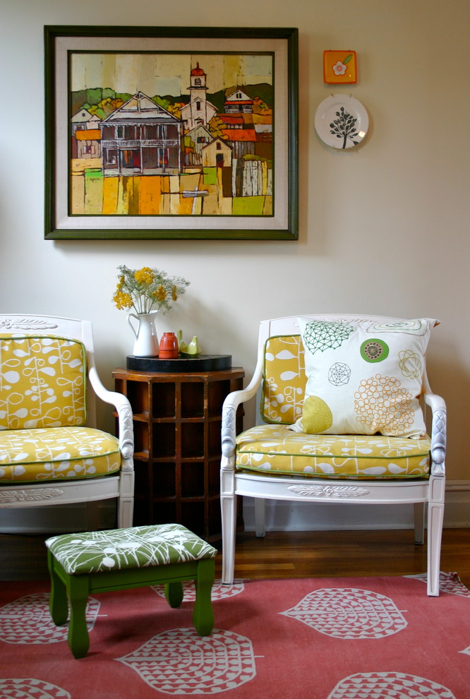 Photo of a small eclectic conservatory in New York with light hardwood flooring, no fireplace and a standard ceiling.