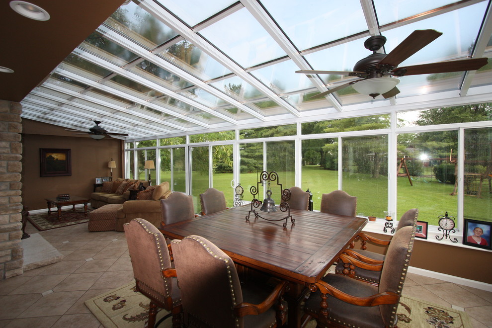 Example of a classic sunroom design in St Louis