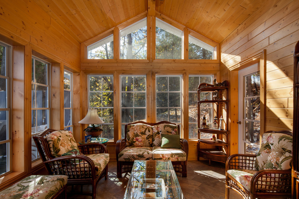 Inspiration for a rustic conservatory in Toronto.