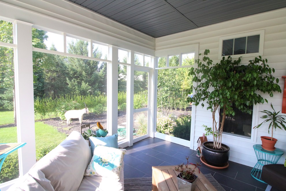 Idee per una veranda eclettica di medie dimensioni con pavimento in gres porcellanato, nessun camino, soffitto classico e pavimento grigio