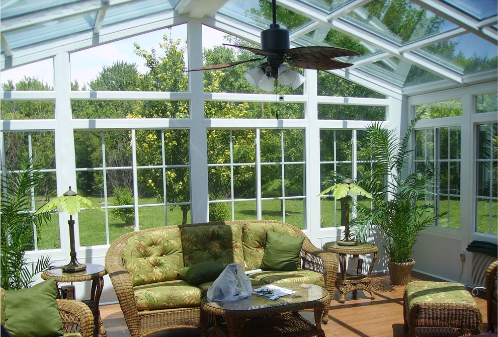 This is an example of a modern conservatory in San Francisco.