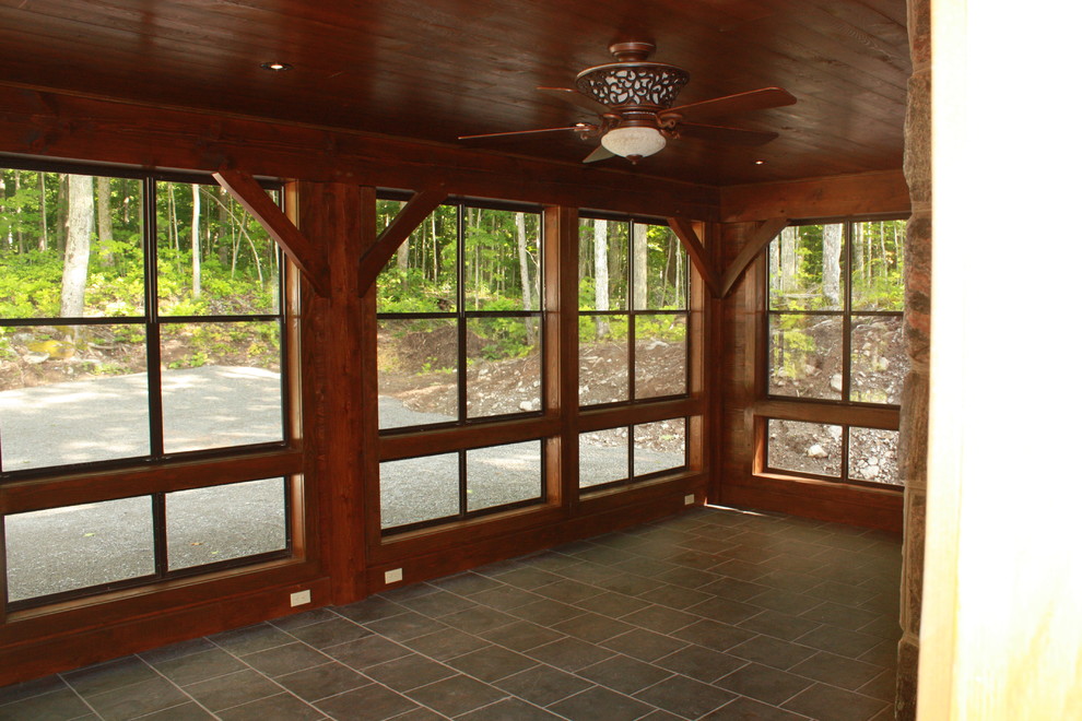 Foto di una veranda rustica