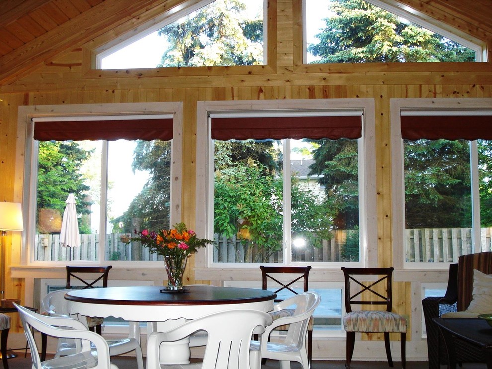 Esempio di una grande veranda classica con moquette, nessun camino, soffitto classico e pavimento grigio