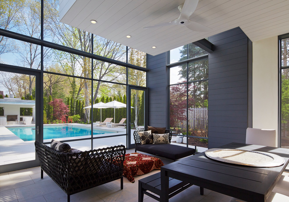 Immagine di una veranda contemporanea con soffitto classico