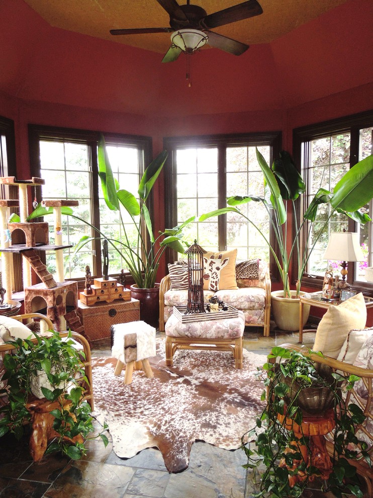 Idee per una veranda tropicale di medie dimensioni