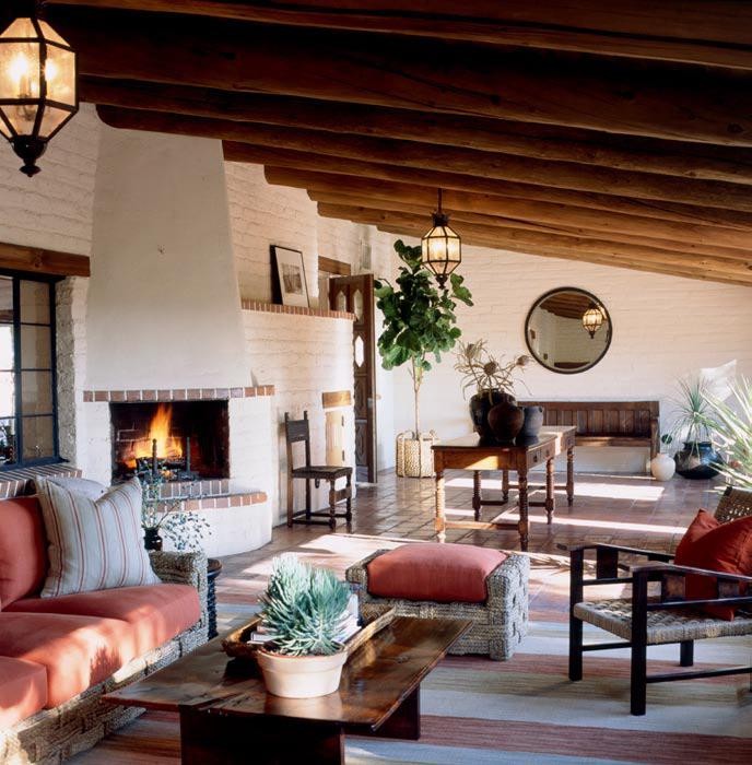 Immagine di una grande veranda stile americano con pavimento in terracotta, camino classico, soffitto classico e cornice del camino in mattoni
