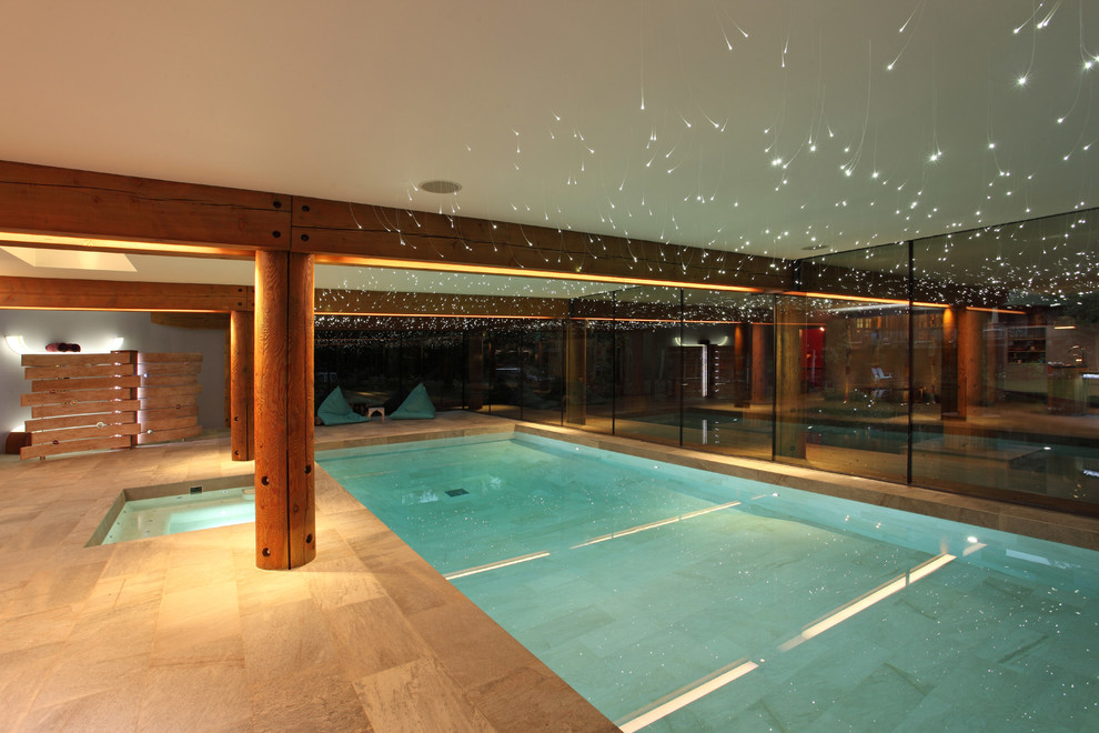 Contemporary swimming pool in Hampshire.
