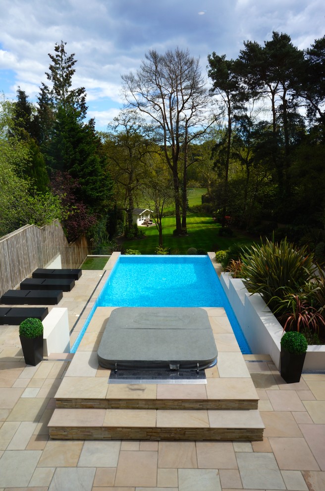 Contemporary swimming pool in Dorset.