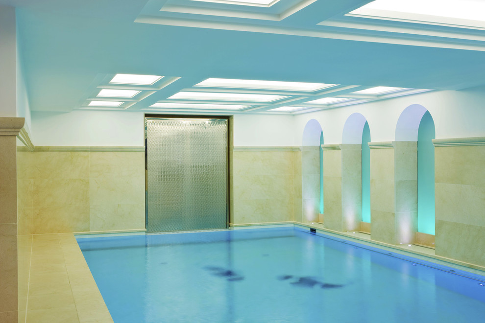 This is an example of a contemporary swimming pool in London.