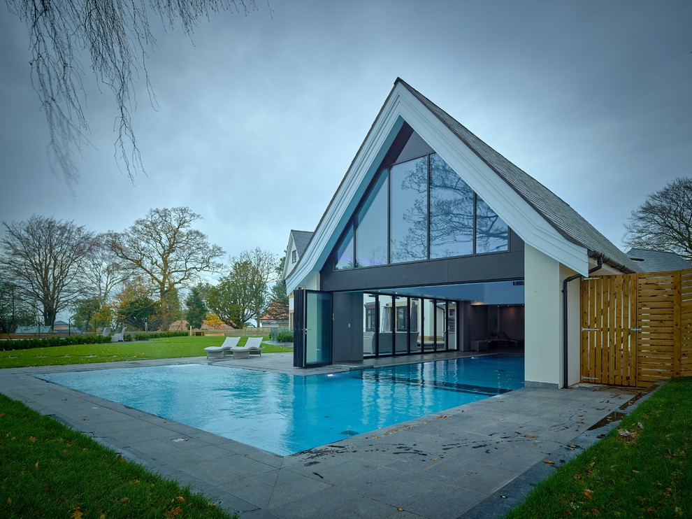 This is an example of a contemporary swimming pool in Manchester.