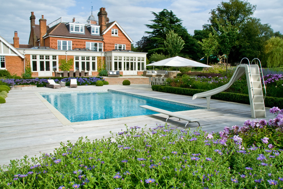 This is an example of a contemporary swimming pool in Sussex.