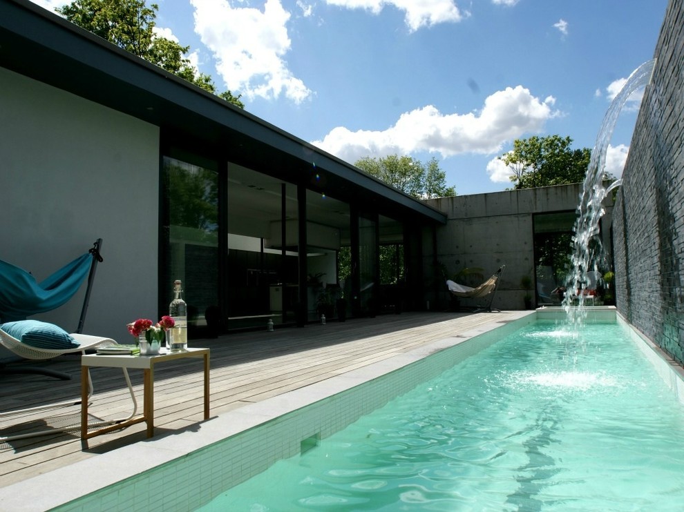Inspiration for a contemporary pool remodel in London