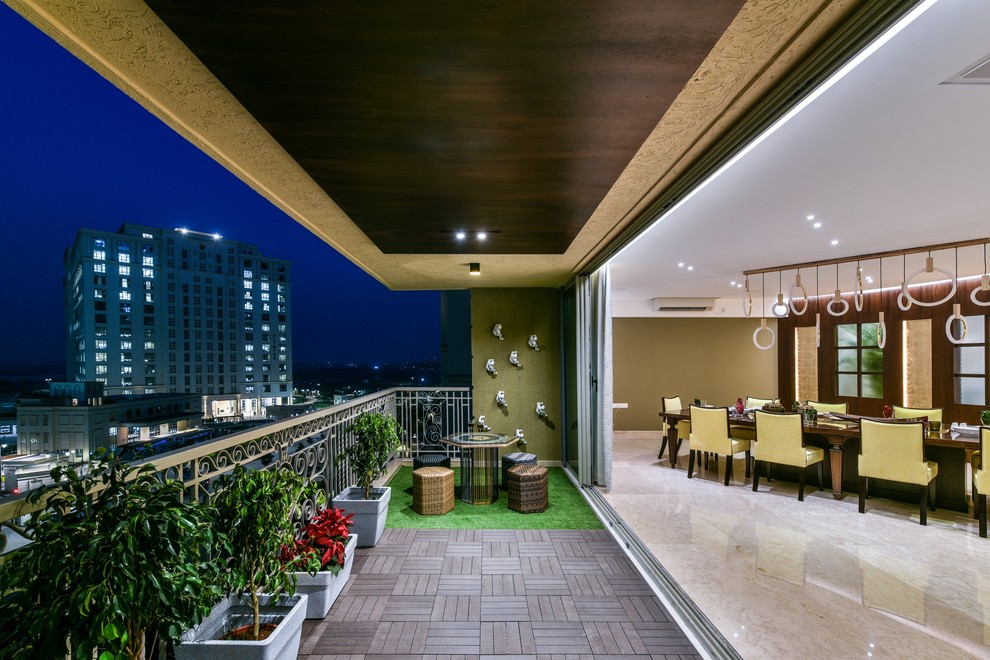 Inspiration for a contemporary balcony remodel in Mumbai