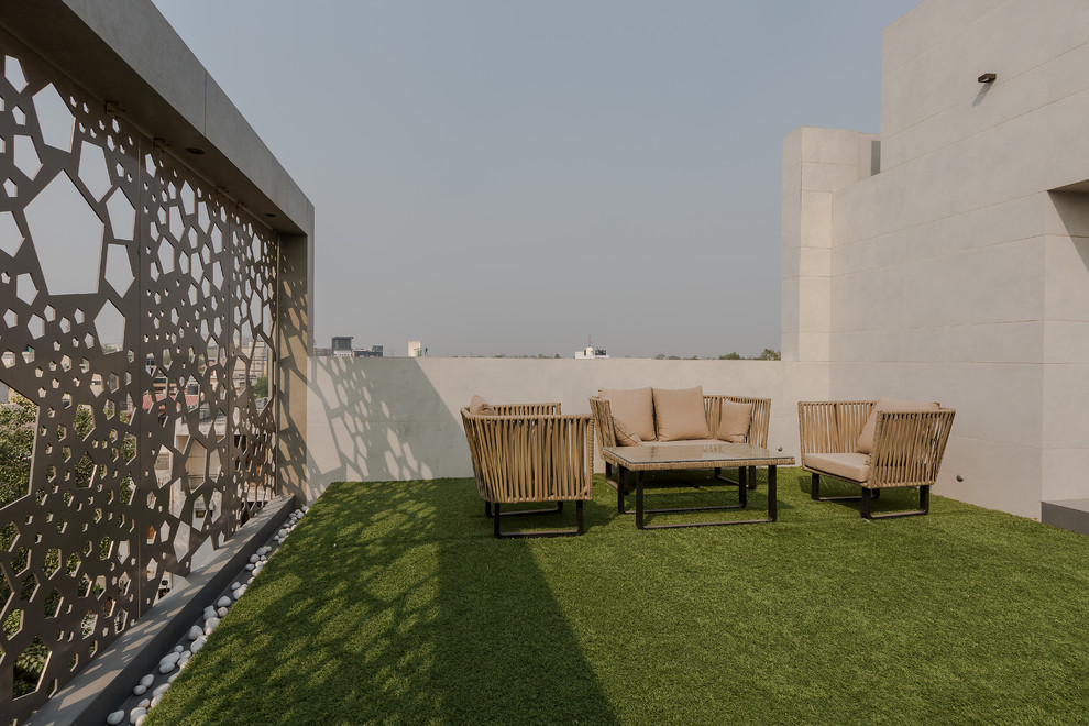 Contemporary terrace in Delhi.