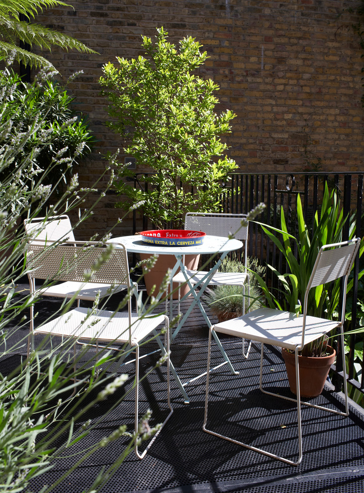 Design ideas for a traditional terrace in London.