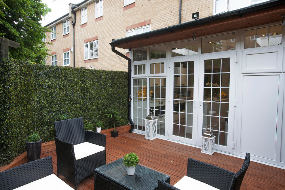 Example of a transitional deck design in London