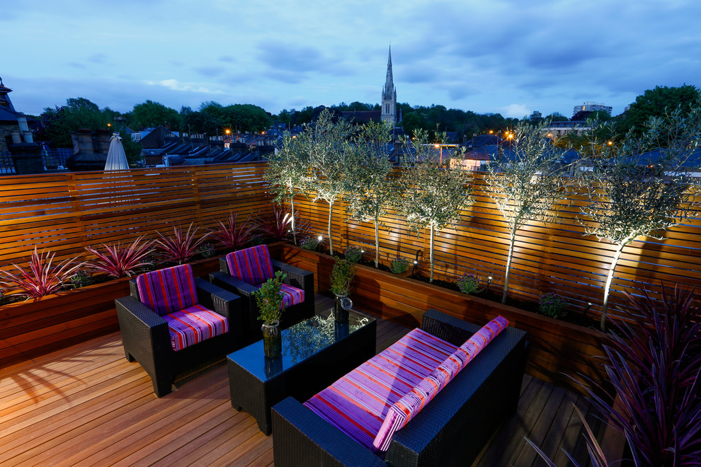 Inspiration for a modern deck remodel in London