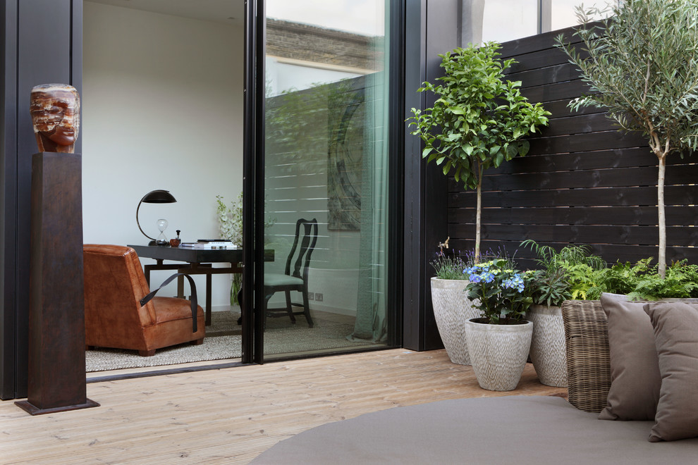 Inspiration for a contemporary terrace in London.