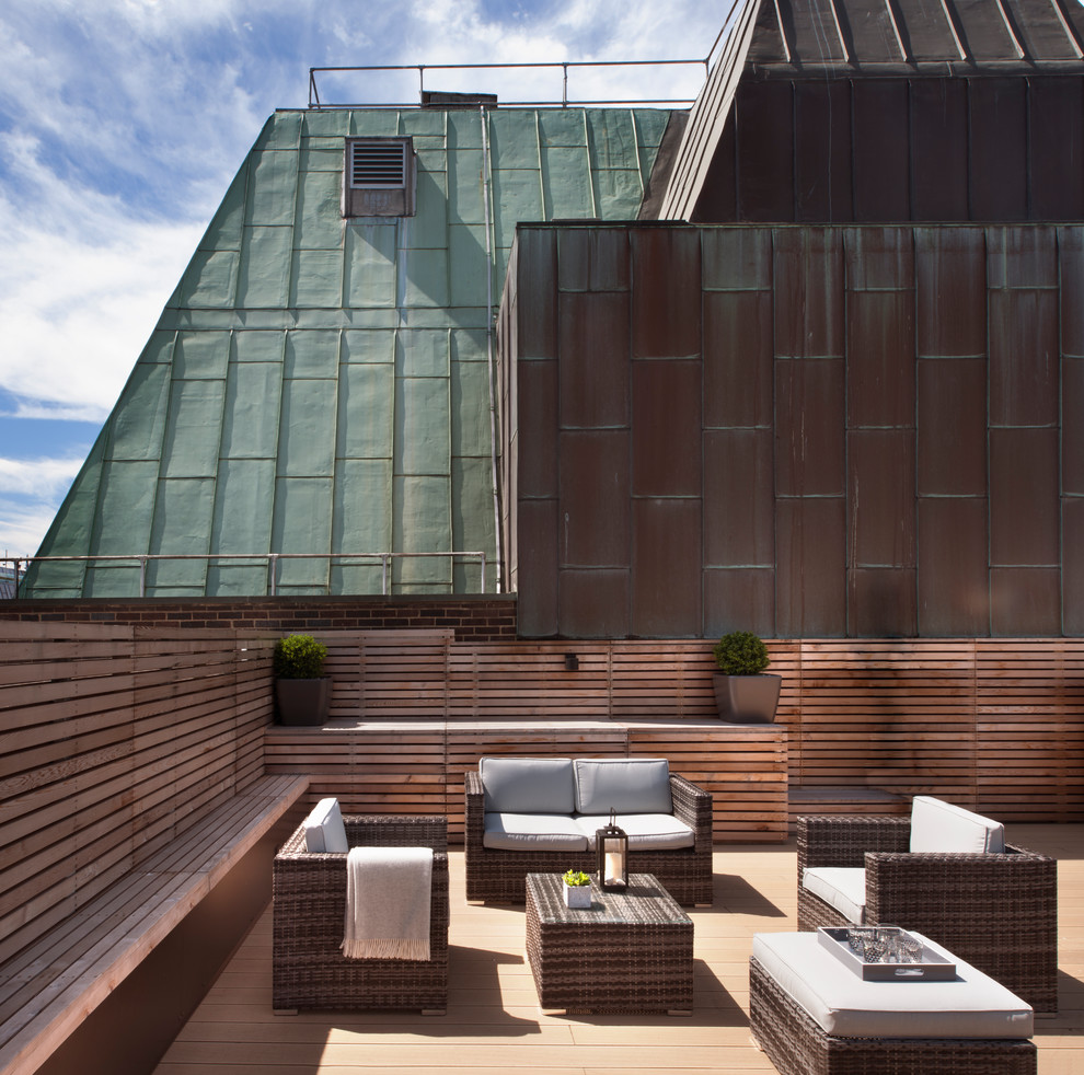 Photo of a contemporary roof rooftop terrace in London with no cover.