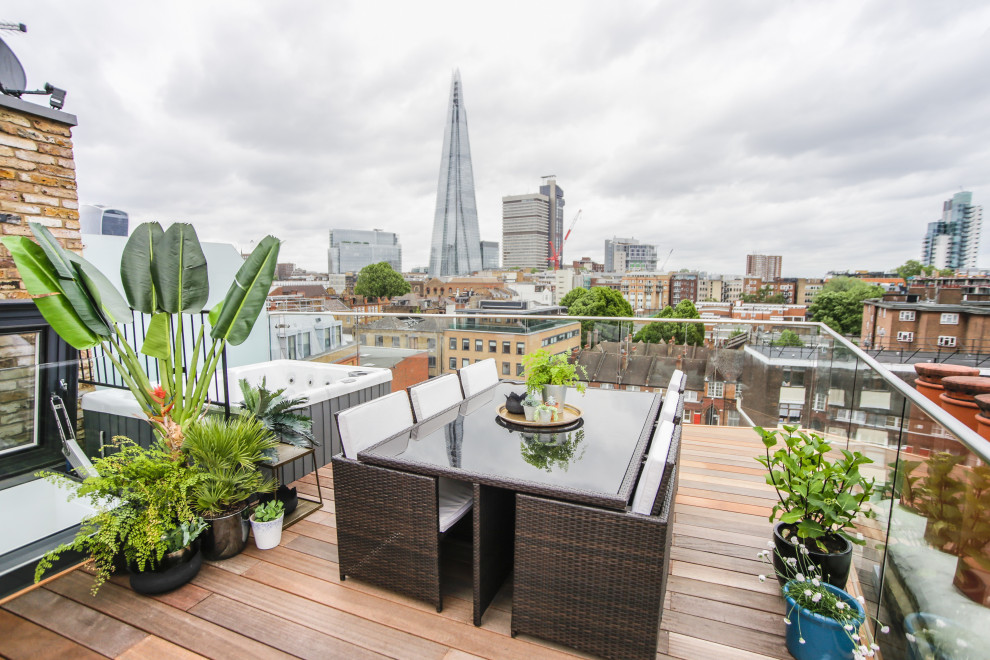 Photo of an urban terrace in London.