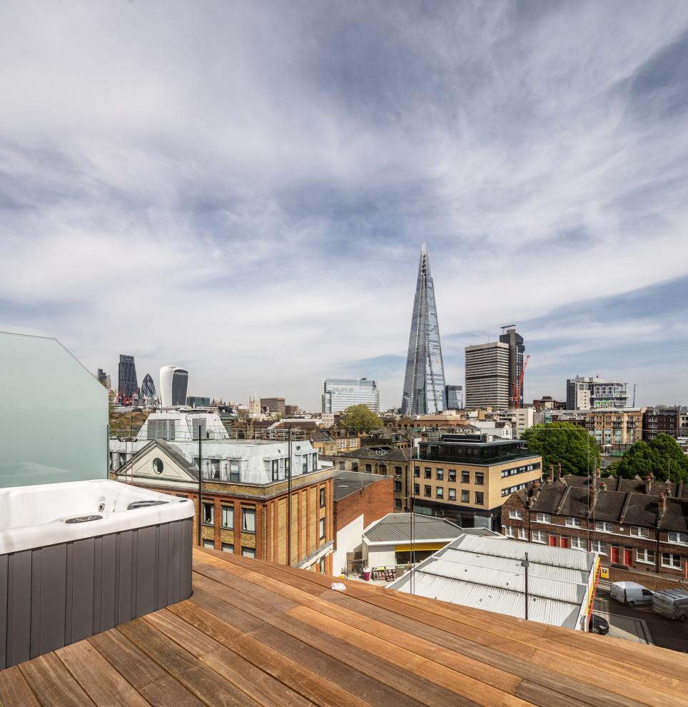 Deck - industrial deck idea in London