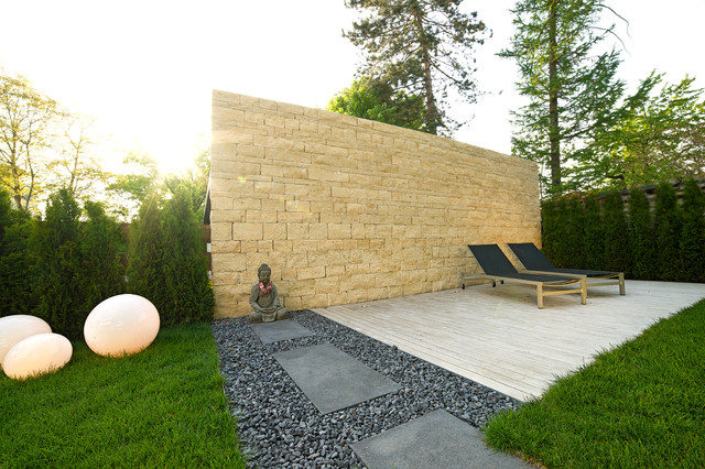 Holzterrasse Villa - Modern - Terrasse - Berlin - von BioMaderas GmbH