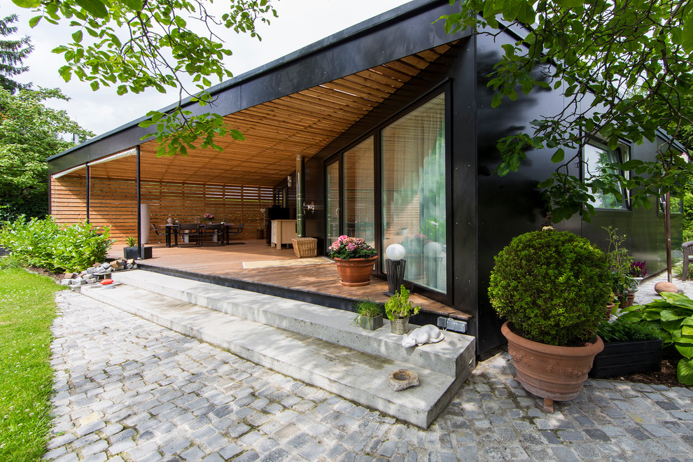 SOMMERHAUS mit Veranda - Modern - Deck - Other - by pichler. architekt
