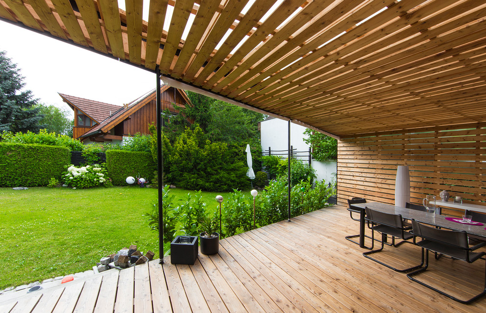 SOMMERHAUS mit Veranda - Modern - Deck - Other - by pichler. architekt