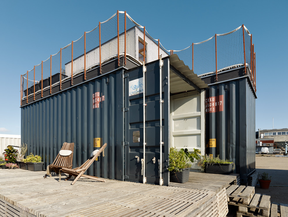 Deck - industrial deck idea in Copenhagen with no cover